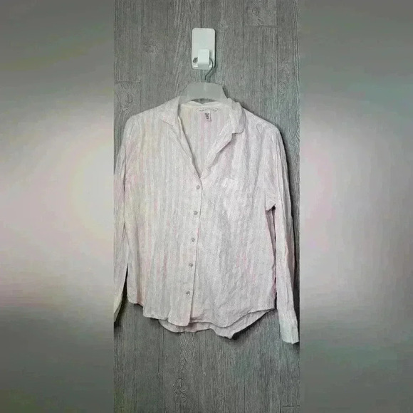 Victoria's Secret pink and white striped pajama top size small. - Picture 1 of 3